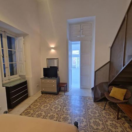 No 60, 2Nd Floor, Centrally Located, Fully Equipped Studio Apt Il-Furjana Exterior foto